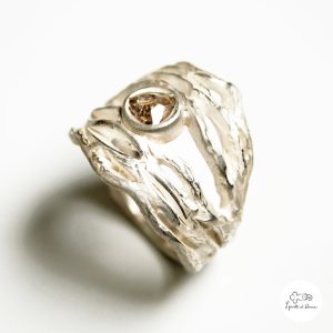 anello in argento con diamante tagliato a rosa 00