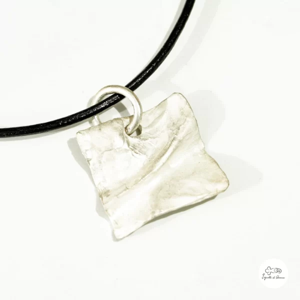 Ciondolo in argento 00