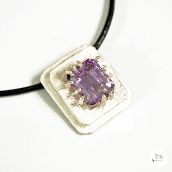 Ciondolo in argento con ametista 00