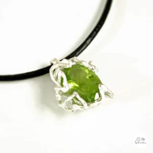 Ciondolo in argento con peridoto 00