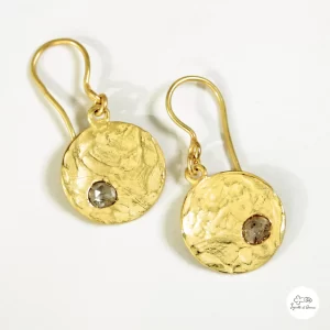 Orecchini in oro giallo con rosa di diamante antica 00
