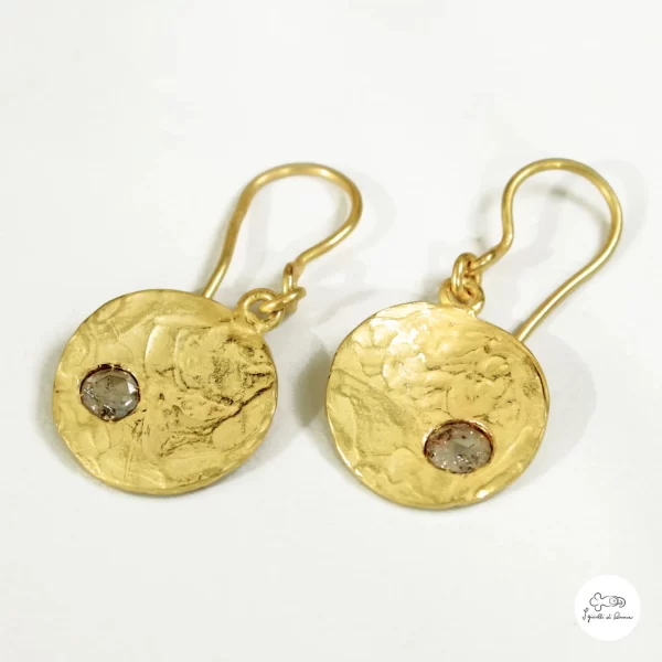 Orecchini in oro giallo con rosa di diamante antica 01