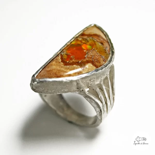 Anello in argento con opale del Messico 00
