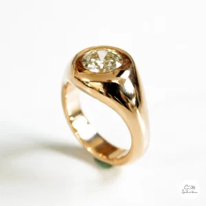 anello in oro rosa con diamante taglio antico 00