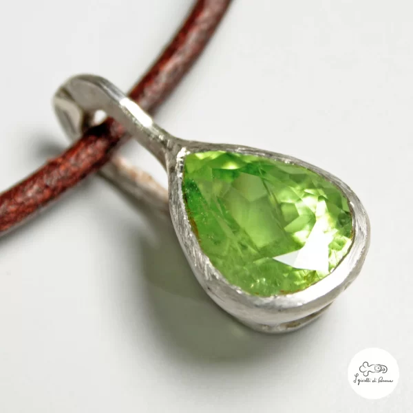Ciondolo in argento con peridoto 06